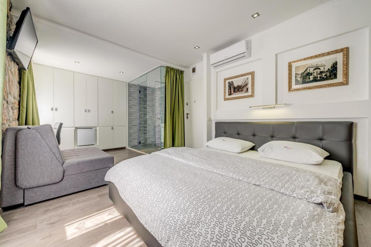 Luxury Rooms Ana In The Heart Of Split Exterior photo