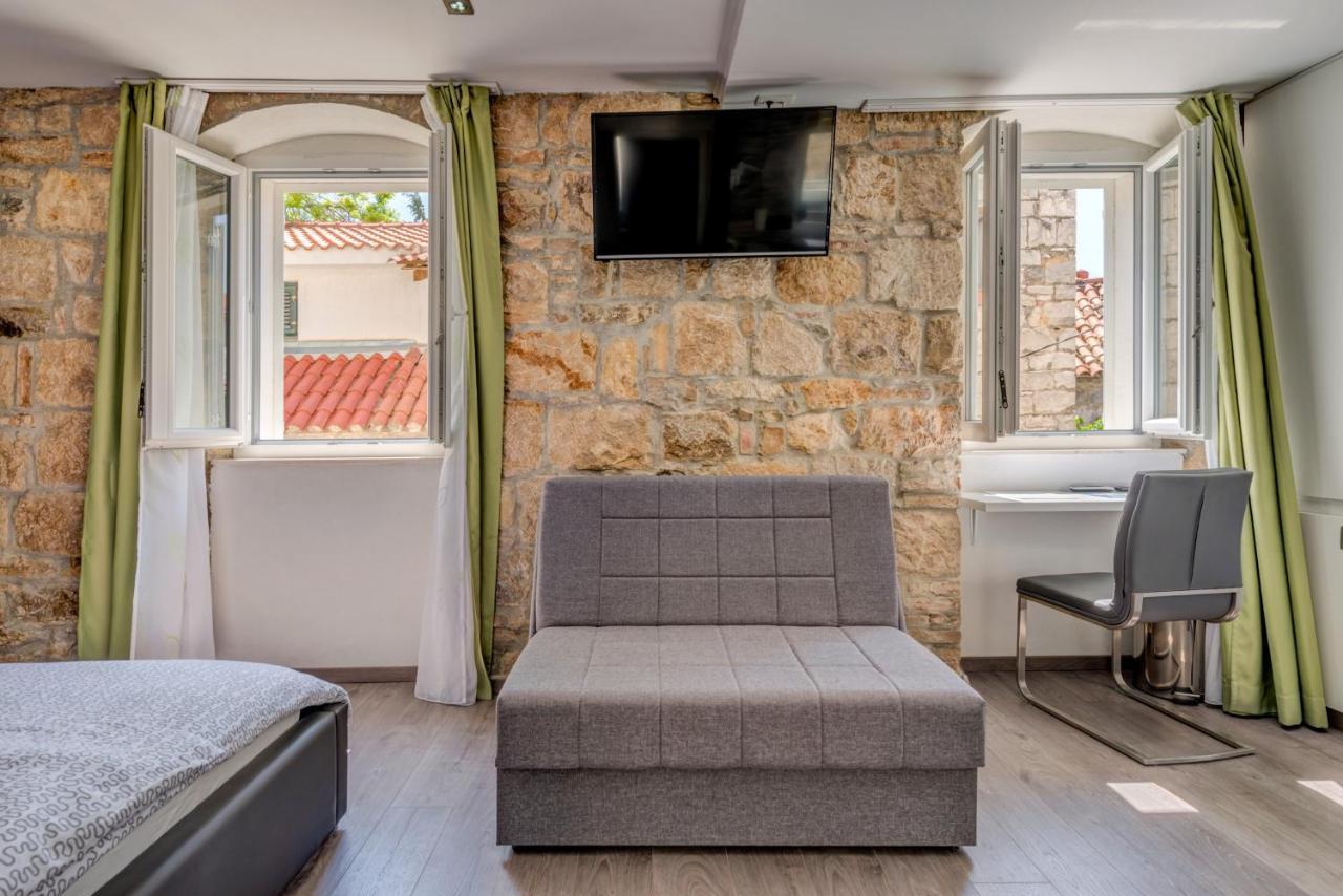 Luxury Rooms Ana In The Heart Of Split Exterior photo
